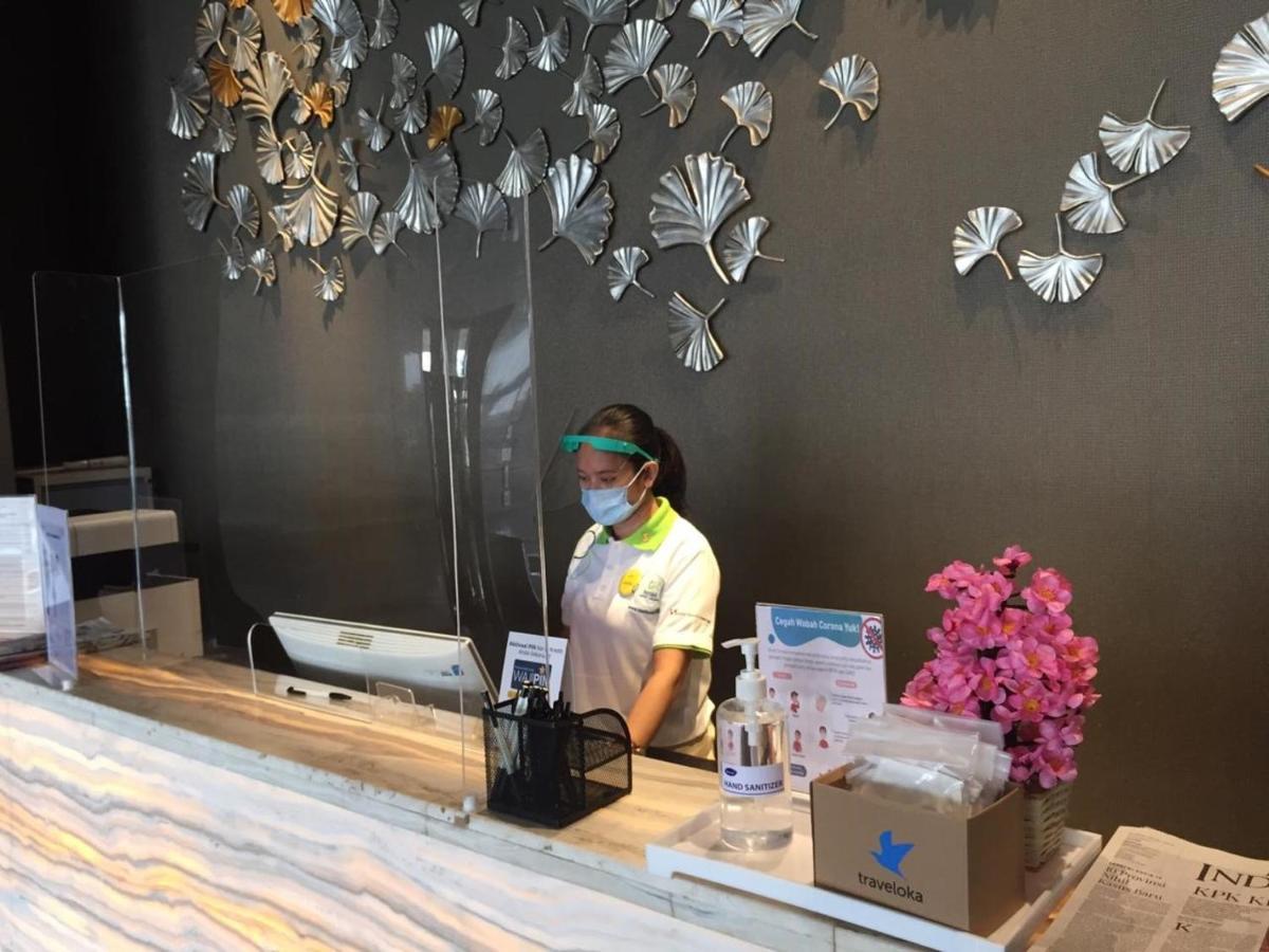Zest Airport Jakarta By Swiss-Belhotel International Tangerang Exterior foto